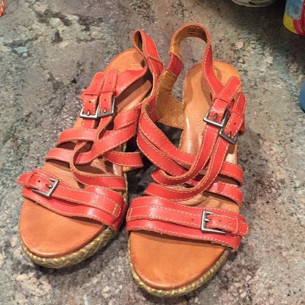 8 Naya Wedge Sandals